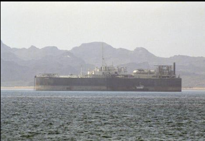 Strait of Hormuz Crude Tanker Transit